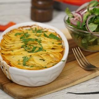 Hack-Auflauf mit Kartoffelhaube