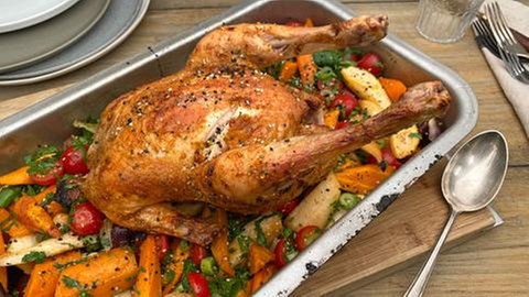 Ofenhähnchen mit Sesam und Gemüse