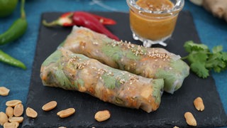 Sommerrollen mit Erdnusssauce