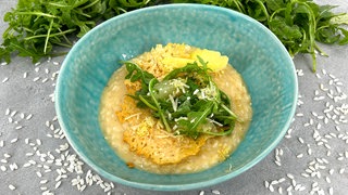 Zitronenrisotto mit Parmesanhippe