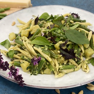 Trofie mit grünen Bohnen, Kartoffeln und Pesto