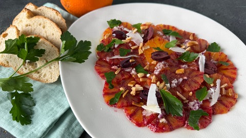 Blutorangensalat mit Mandeln