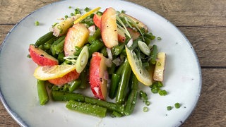 Bohnensalat mit Pfirsich und Schnittlauchdressing	