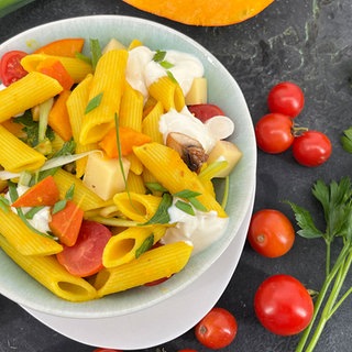 Nudelsalat mit Kürbis