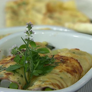 Crêpes mit Spargel, Schinken und Hollandaise