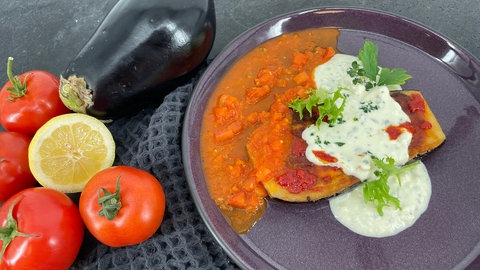 Gebratene Auberginen mit Joghurt-Feta-Creme