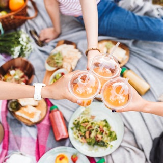 Leute beim Picknick