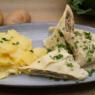 Weihnachtliche Maultaschen