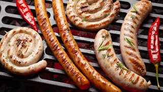 Brühwurst, Bratwurst oder Veggie auf dem Grill? So finden Sie die beste Grillwurst