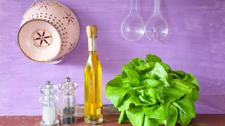 Salat zubereiten - Dressingshaker, Salatschleuder, Gemüsehobel