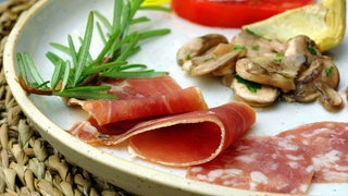 Sardische Antipasti auf einem Teller