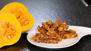 Frittierte Kürbis-Sticks mit Dipp