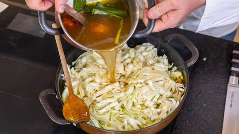 Rezept: Schritt für Schritt zur Kohl-Kartoffel-Pfanne