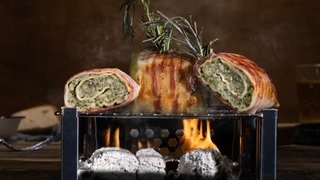 Barbecue-Maultaschen im knusprigen Speckmantel perfekt für den Grill