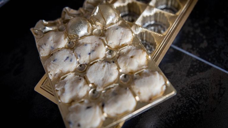 Wunderkekse mit Lavendelblüten und Meersalzflocken
