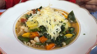 Soupe au Pistou ist eine französische Gemüsesuppe. 