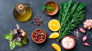 Montage von verschieden Zutaten für Rezepte