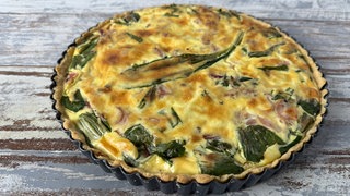 Bärlauch-Schinken-Quiche mit Frischkäse