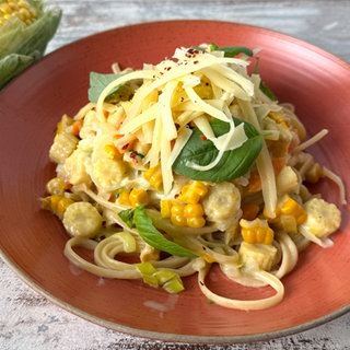 Pasta mit cremiger Mais-Käsesoße