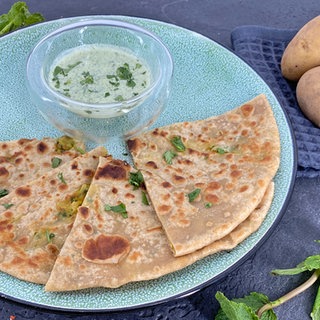 Gefüllte Fladen-Pfannenbrote „Aloo Paratha“