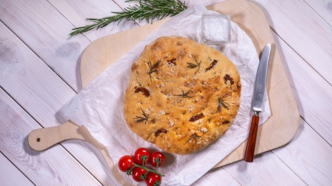 Rezept für Tomatenbrot: So sieht es aus, wenn es aus dem Backofen kommt.
