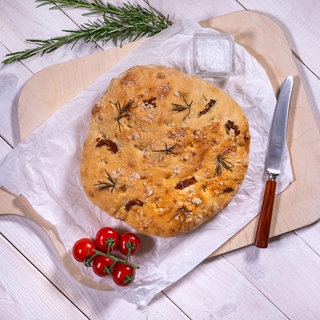 Rezept für Tomatenbrot: So sieht es aus, wenn es aus dem Backofen kommt.