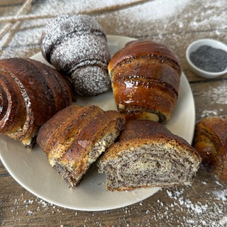 Warme Sonntags-Mohnhörnchen