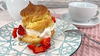Windbeutel mit Erdbeer-Vanillesahne