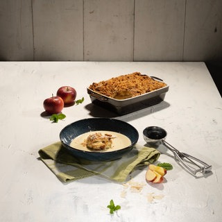 Süßer Ofenschlupfer mit Zitronen- und Zimtbrösel