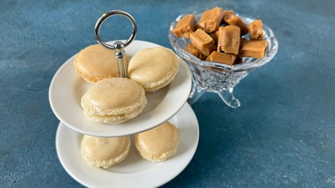 Macarons mit Salzkaramell-Füllung