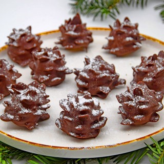 Süße Adventszapfen 