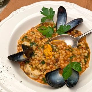 Fregola Sarda mit Miesmuscheln