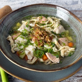 Gaisburger Marsch mit Forellenfilet und Spätzle