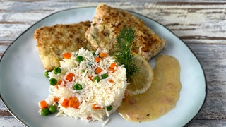 Lachsforellenfilets mit Senfkruste und Zitronensoße