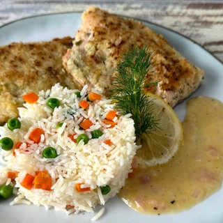 Lachsforellenfilets mit Senfkruste und Zitronensoße