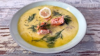 Kartoffelsuppe mit Lachs und Dill