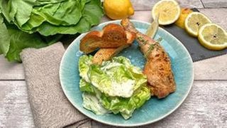 Zitronenhähnchen aus dem Ofen mit Kopfsalat