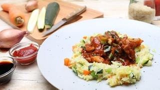 Geschnetzeltes vom Schweinehals mit Gemüsereis