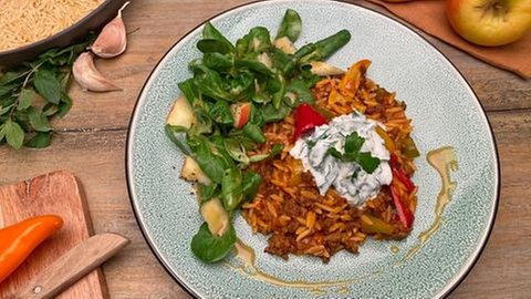 Hack-Pfanne mit griechischen Nudeln