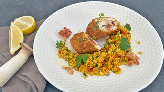 Hähnchen-Cordon bleu mit Gemüse-Bulgur