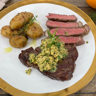 Rib-Eye-Steak mit Café de Paris-Butter