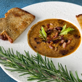 Maronen-Eintopf mit Kartoffeln und Speck