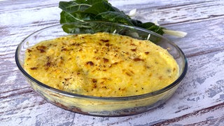 Mangoldgratin mit Hackfleisch und Kartoffelhaube
