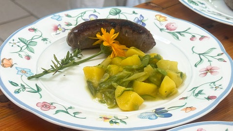 Kartoffel-Bohnen-Gemüse mit Wildbratwurst