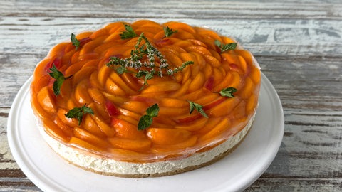Aprikosen-Käsekuchen aus dem Kühlschrank