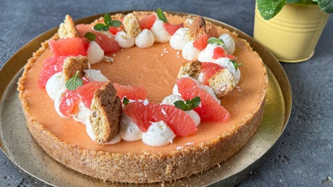 Grapefruit-Tarte mit Cantuccini-Boden