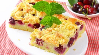 Streuselkuchen mit Kirschen
