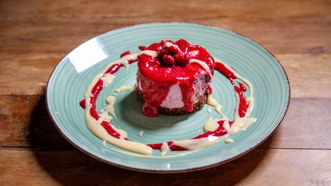 Himbeerkäsesahnetörtchen mit Eierlikör