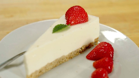 Holunder-Frischkäse-Torte
