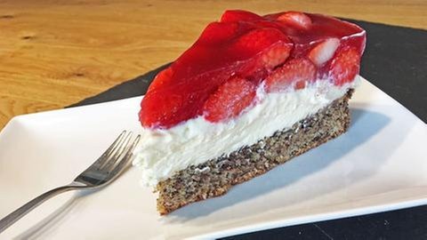 Die besten Erdbeerkuchen: ein Stück Erbeertorte mit Mascarpone – ein tolles Rezept für die Erdbeerzeit